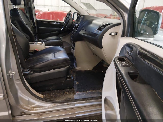 2014 Chrysler Town & Country Touring მანქანა იყიდება აუქციონზე, vin: 2C4RC1BG5ER437746, აუქციონის ნომერი: 45695520