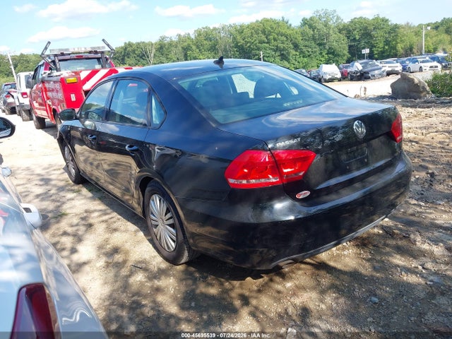 Продажа на аукционе авто 2015 Volkswagen Passat 1.8t S, vin: 1VWAT7A30FC103226, номер лота: 45695539