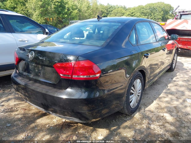 Продажа на аукционе авто 2015 Volkswagen Passat 1.8t S, vin: 1VWAT7A30FC103226, номер лота: 45695539