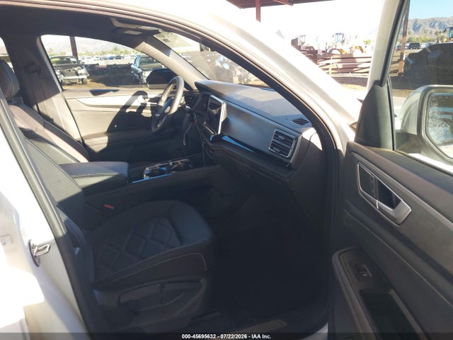 Продаж на аукціоні авто 2024 Volkswagen Atlas Cross Sport 2.0t Se W/technology, vin: 1V2WE2CA6RC256004, номер лоту: 45695632