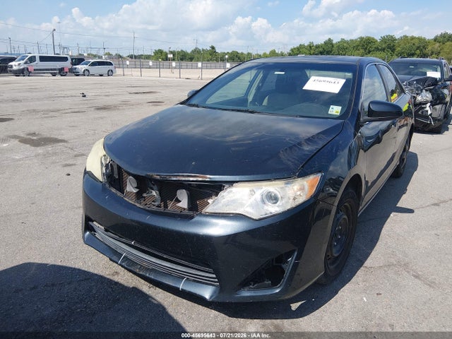 Toyota CAMRY LE 2014 4T4BF1FK0ER380447 Image 2