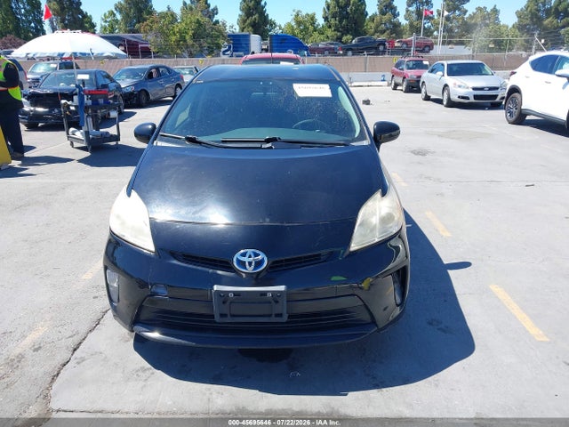 JTDKN3DU9E1764018 Toyota Prius Two
