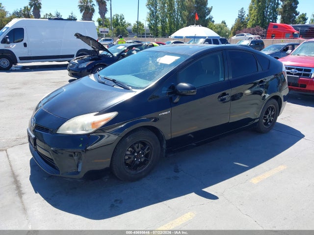 JTDKN3DU9E1764018 Toyota Prius Two