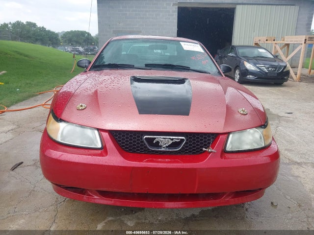 45695653 :رقم المزاد ، 1FAFP40402F161650 vin ، 2002 Ford Mustang Deluxe/premium/standard مزاد بيع
