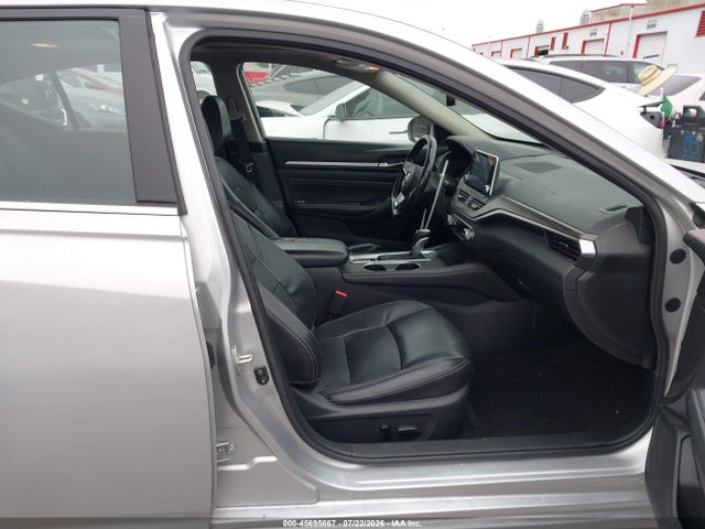 1N4BL4EV2KC174929 Nissan Altima 2.5 Sl