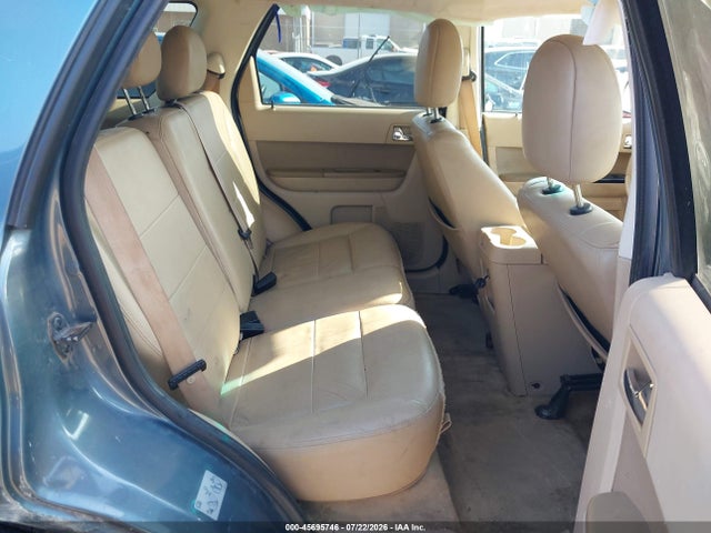45695746 :رقم المزاد ، 1FMCU0EG5BKA81202 vin ، 2011 Ford Escape Limited مزاد بيع
