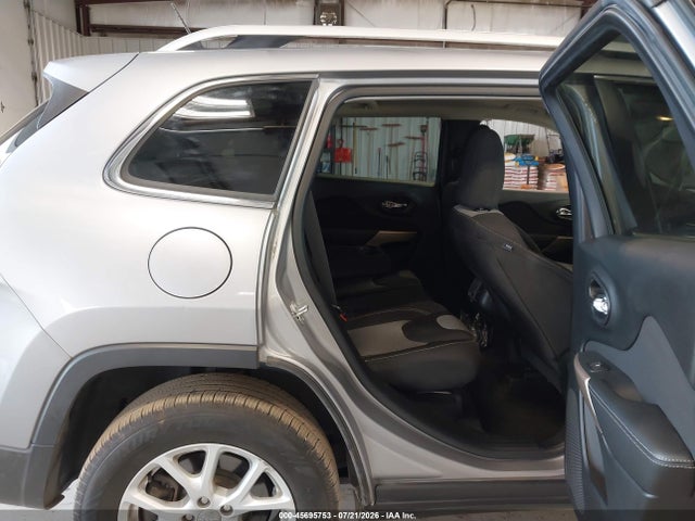 Jeep Cherokee Latitude 4x4 2018 1C4PJMCBXJD528509 Image 8