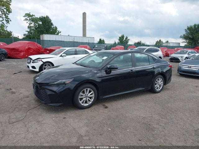 Toyota CAMRY LE 2025 4T1DAACKXSU105976 Image 2
