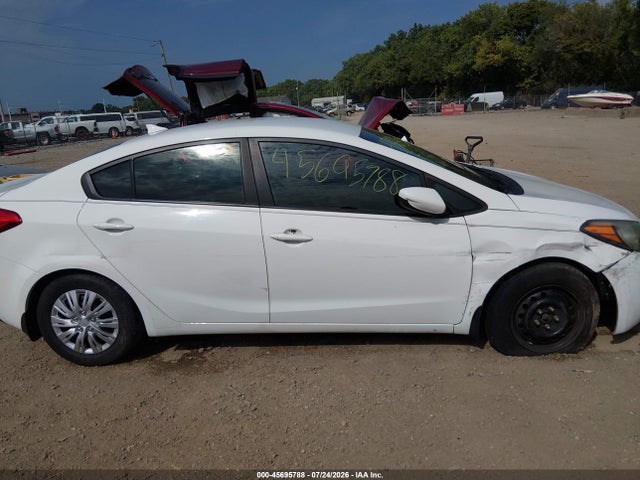 Aukcja sprzedaży 2016 Kia Forte Lx, vin: KNAFK4A63G5552312, numer aukcji: 45695788