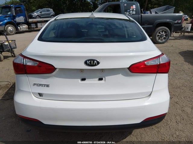 Aukcja sprzedaży 2016 Kia Forte Lx, vin: KNAFK4A63G5552312, numer aukcji: 45695788
