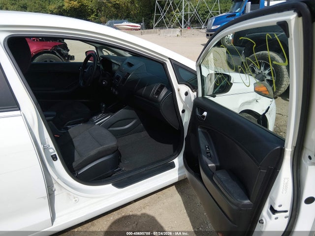 Aukcja sprzedaży 2016 Kia Forte Lx, vin: KNAFK4A63G5552312, numer aukcji: 45695788