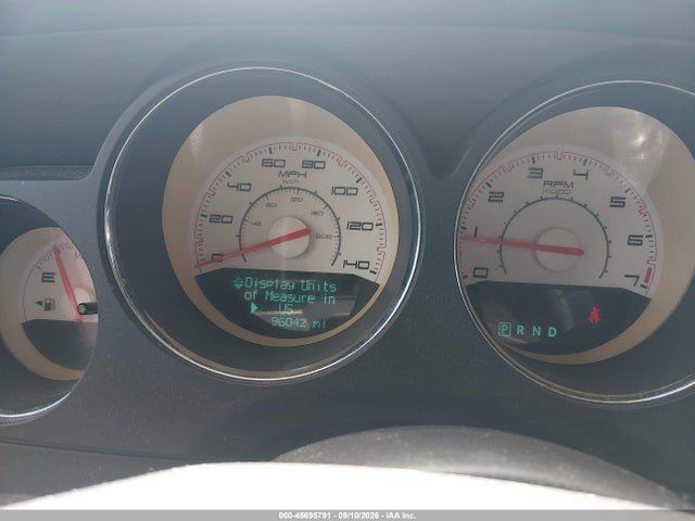 45695791 :رقم المزاد ، 2B3CJ4DG8BH512940 vin ، 2011 Dodge Challenger مزاد بيع