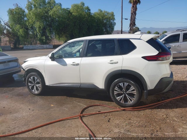 JN8BT3BA4PW405426 Nissan Rogue Sv Fwd
