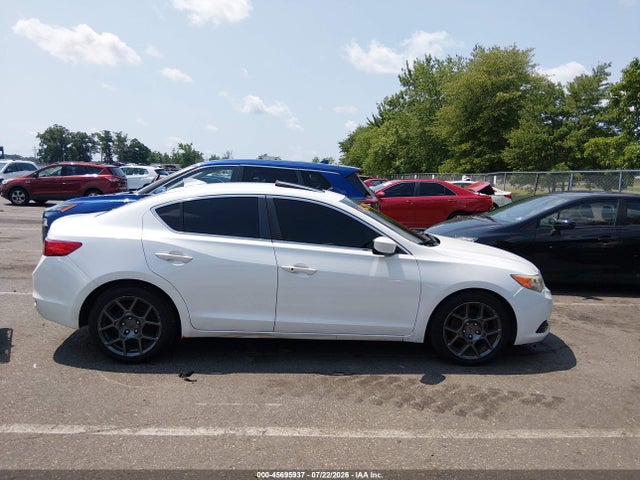 Продаж на аукціоні авто 2013 Acura Ilx 2.0l, vin: 19VDE1F75DE009795, номер лоту: 45695937