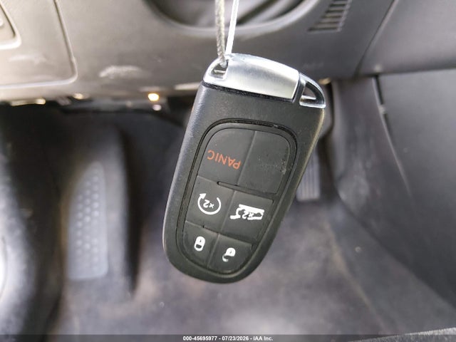 45695977 :رقم المزاد ، 1C4PJMBX7ND556528 vin ، 2022 Jeep Cherokee Trailhawk 4x4 مزاد بيع