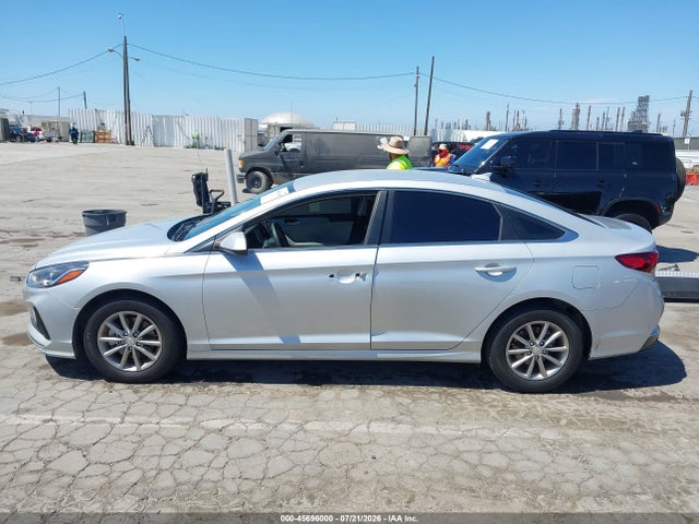 Hyundai SONATA ECO 2019 5NPE24AA5KH801642 Image 14