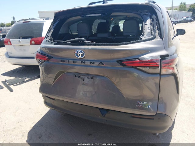 Aukcja sprzedaży 2021 Toyota Sienna Xle, vin: 5TDYRKEC1MS016587, numer aukcji: 45696021