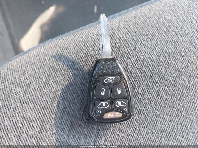 45696037 :رقم المزاد ، 2A4GP54LX6R851615 vin ، 2006 Chrysler Town & Country Touring مزاد بيع