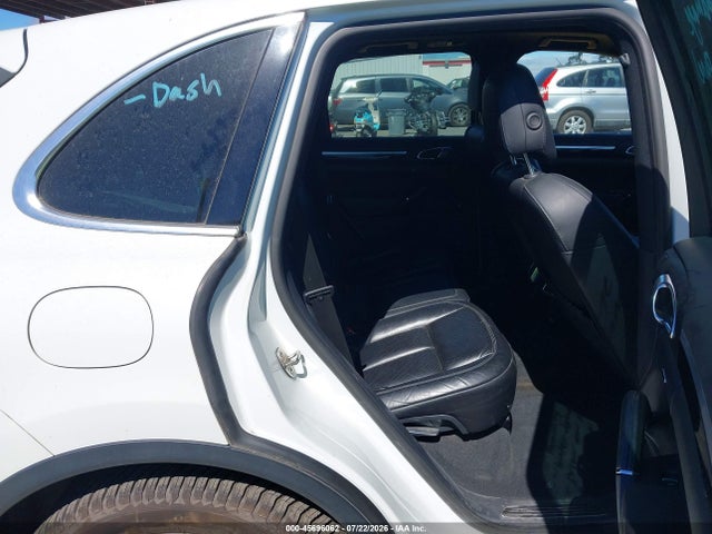 Porsche Cayenne E-hybrid S 2016 WP1AE2A21GLA64332 Image 8