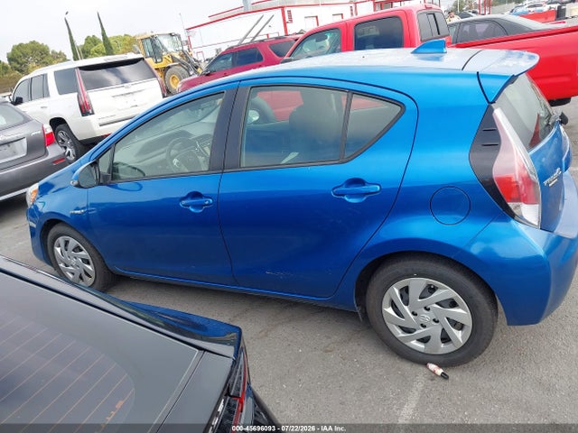 Toyota Prius C One 2015 JTDKDTB32F1090311 Image 14