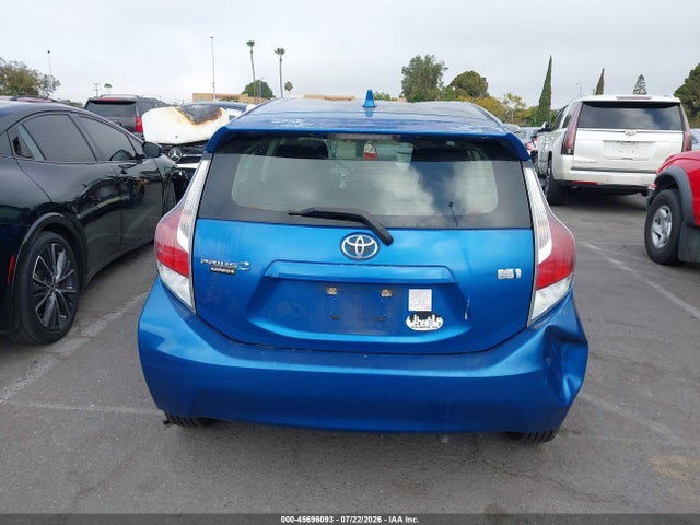 Toyota Prius C One 2015 JTDKDTB32F1090311 Image 16