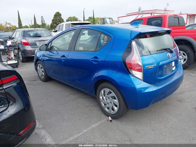 Toyota Prius C One 2015 JTDKDTB32F1090311 Image 3