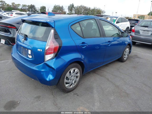 Toyota Prius C One 2015 JTDKDTB32F1090311 Image 4