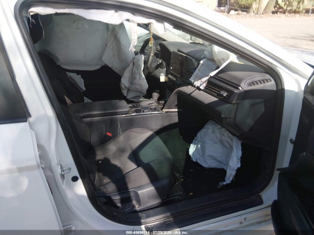 Toyota CAMRY LE 2025 4T1DAACK8SU542861 Image 5