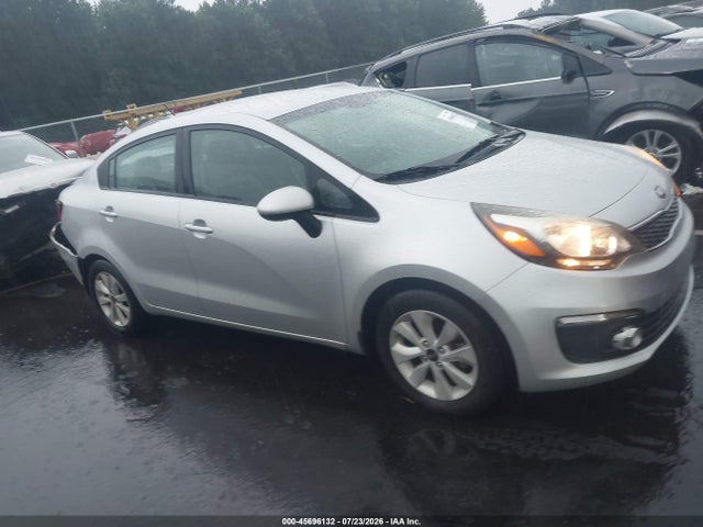 45696132 :رقم المزاد ، KNADN4A36H6016664 vin ، 2017 Kia Rio Ex مزاد بيع