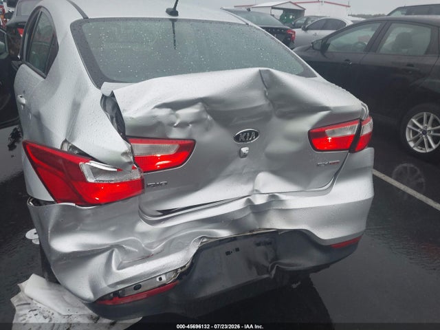 45696132 :رقم المزاد ، KNADN4A36H6016664 vin ، 2017 Kia Rio Ex مزاد بيع