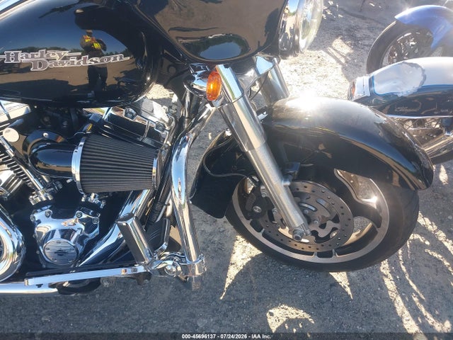45696137 :رقم المزاد ، 1HD1KBM19BB675316 vin ، 2011 Harley-davidson Flhx مزاد بيع