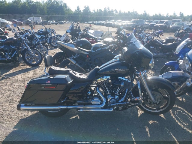 45696137 :رقم المزاد ، 1HD1KBM19BB675316 vin ، 2011 Harley-davidson Flhx مزاد بيع