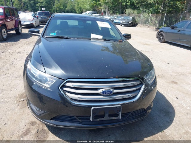 2015 Ford Taurus Sel მანქანა იყიდება აუქციონზე, vin: 1FAHP2H81FG201917, აუქციონის ნომერი: 45696152