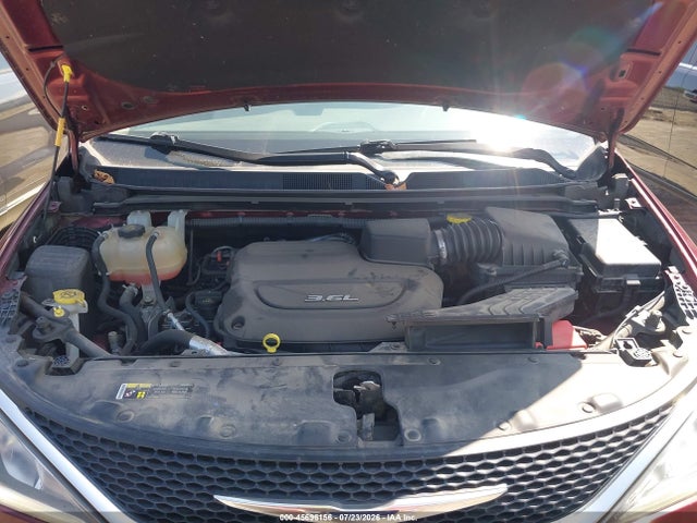 45696156 :رقم المزاد ، 2C4RC1GG8HR525896 vin ، 2017 Chrysler Pacifica Limited مزاد بيع