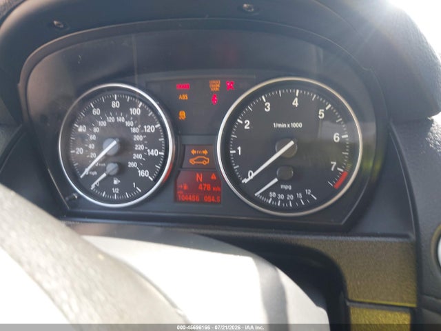 Aukcja sprzedaży 2015 Bmw X1 Xdrive28i, vin: WBAVL1C53FVY28028, numer aukcji: 45696166