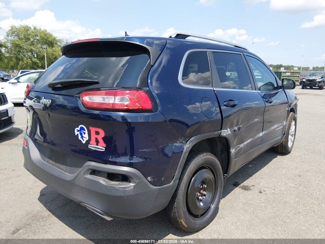 Продаж на аукціоні авто 2016 Jeep Cherokee Latitude, vin: 1C4PJMCS9GW301762, номер лоту: 45696171