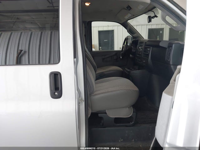 Продаж на аукціоні авто 2016 Chevrolet Express 3500 Lt, vin: 1GAZGPFF9G1316100, номер лоту: 45696215