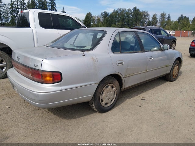 Auction sale of the 1992 Toyota Camry Le, vin: 4T1SK12E9NU100675, lot number: 45696257