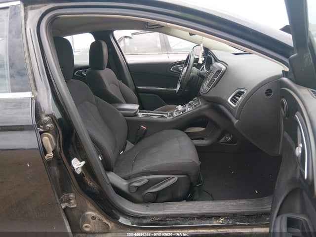 Chrysler 200 Limited 2015 1C3CCCAB6FN677477 Image 5