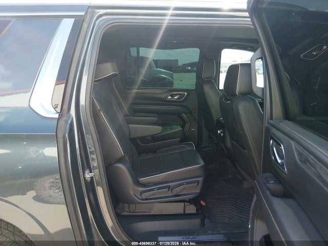 45696337 :رقم المزاد ، 1GKS2GKD6MR127241 vin ، 2021 Gmc Yukon Xl 4wd Slt مزاد بيع