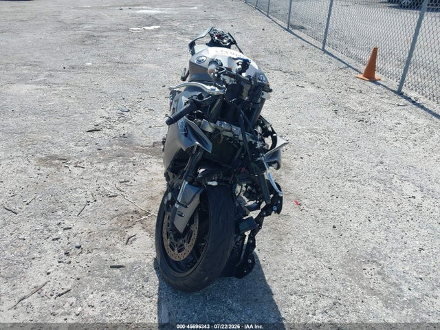 45696343 :رقم المزاد ، JYARN42E7GA000277 vin ، 2016 Yamaha Yzfr1s مزاد بيع
