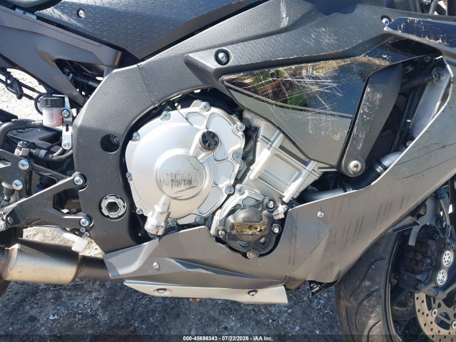 45696343 :رقم المزاد ، JYARN42E7GA000277 vin ، 2016 Yamaha Yzfr1s مزاد بيع