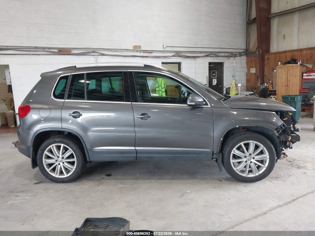 2016 Volkswagen Tiguan Se მანქანა იყიდება აუქციონზე, vin: WVGBV7AX1GW599217, აუქციონის ნომერი: 45696352