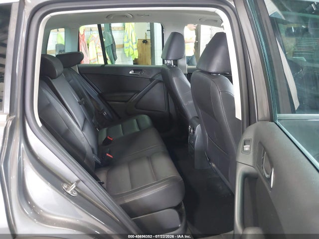 2016 Volkswagen Tiguan Se მანქანა იყიდება აუქციონზე, vin: WVGBV7AX1GW599217, აუქციონის ნომერი: 45696352