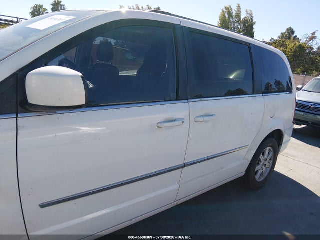 Продаж на аукціоні авто 2010 Chrysler Town & Country Touring, vin: 2A4RR5D17AR491925, номер лоту: 45696369