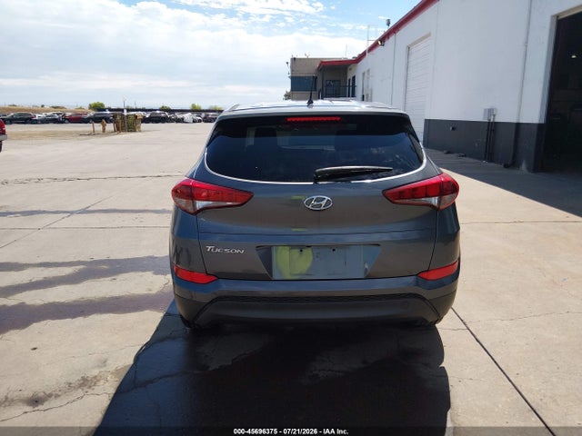 Hyundai TUCSON SE 2018 KM8J23A43JU682749 Image 16