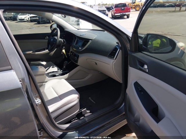 Hyundai TUCSON SE 2018 KM8J23A43JU682749 Image 5