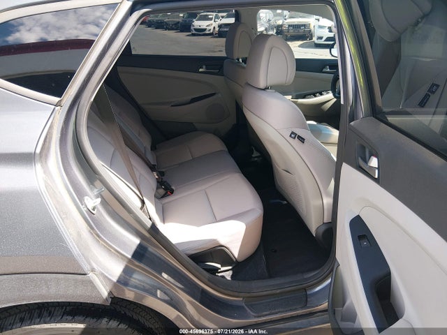 Hyundai TUCSON SE 2018 KM8J23A43JU682749 Image 8