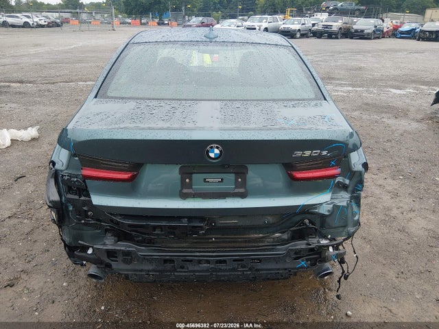 45696382 :رقم المزاد ، 3MW5P7J0XM8C18206 vin ، 2021 Bmw 330e مزاد بيع