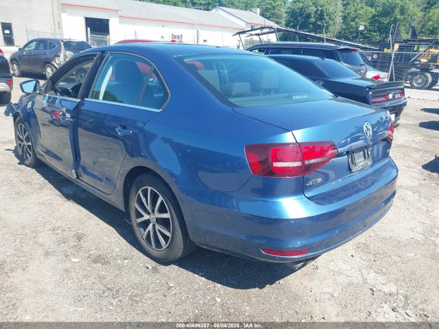 45696387 :رقم المزاد ، 3VW2B7AJ5HM239519 vin ، 2017 Volkswagen Jetta 1.4t S مزاد بيع